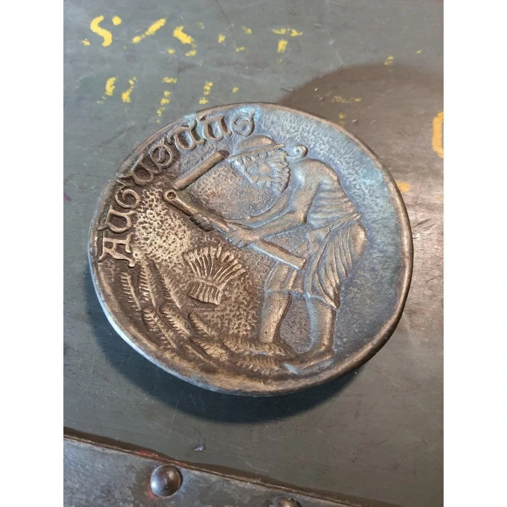 Antique Vintage La Vie Au Moyen-Age Bronze Augustus 4